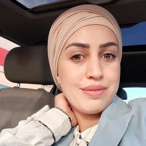 Meet your Posher, Salma